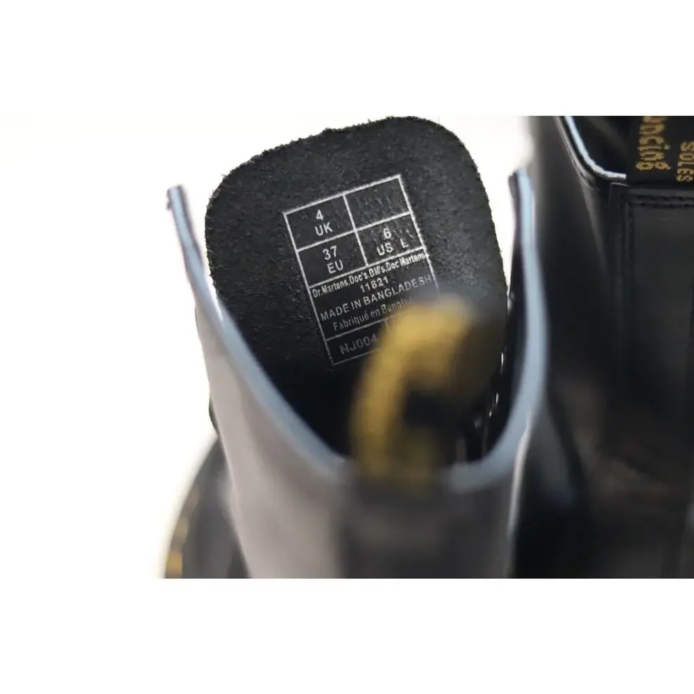 Dr. Martens 11821 Combat Boots Sz 6
